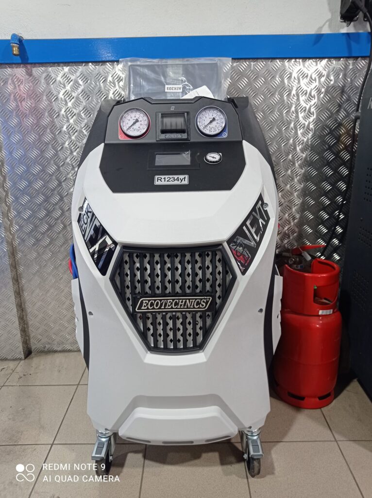 Μηχάνημα πλήρωσης φρέον 1234yf στο Auto Diagnosis.