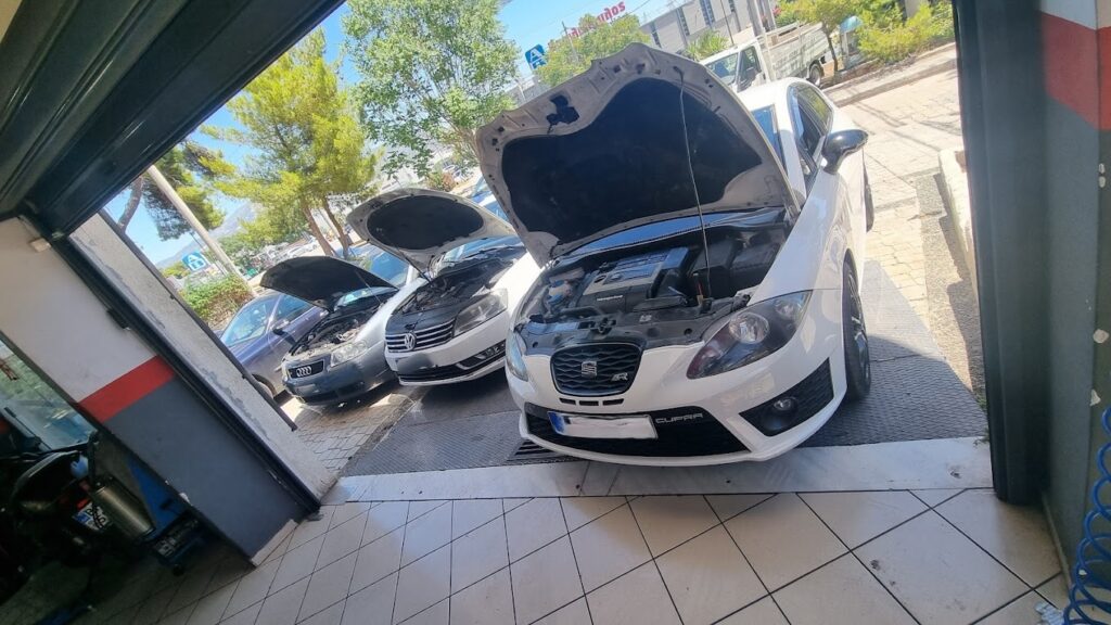 Οχήματα VW και Audi με ανοιχτούς κινητήρες στο LOMIOS TUNING