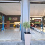 Συνεργείο αυτοκινήτων Auto Time Service Center με ανελκυστήρες οχημάτων