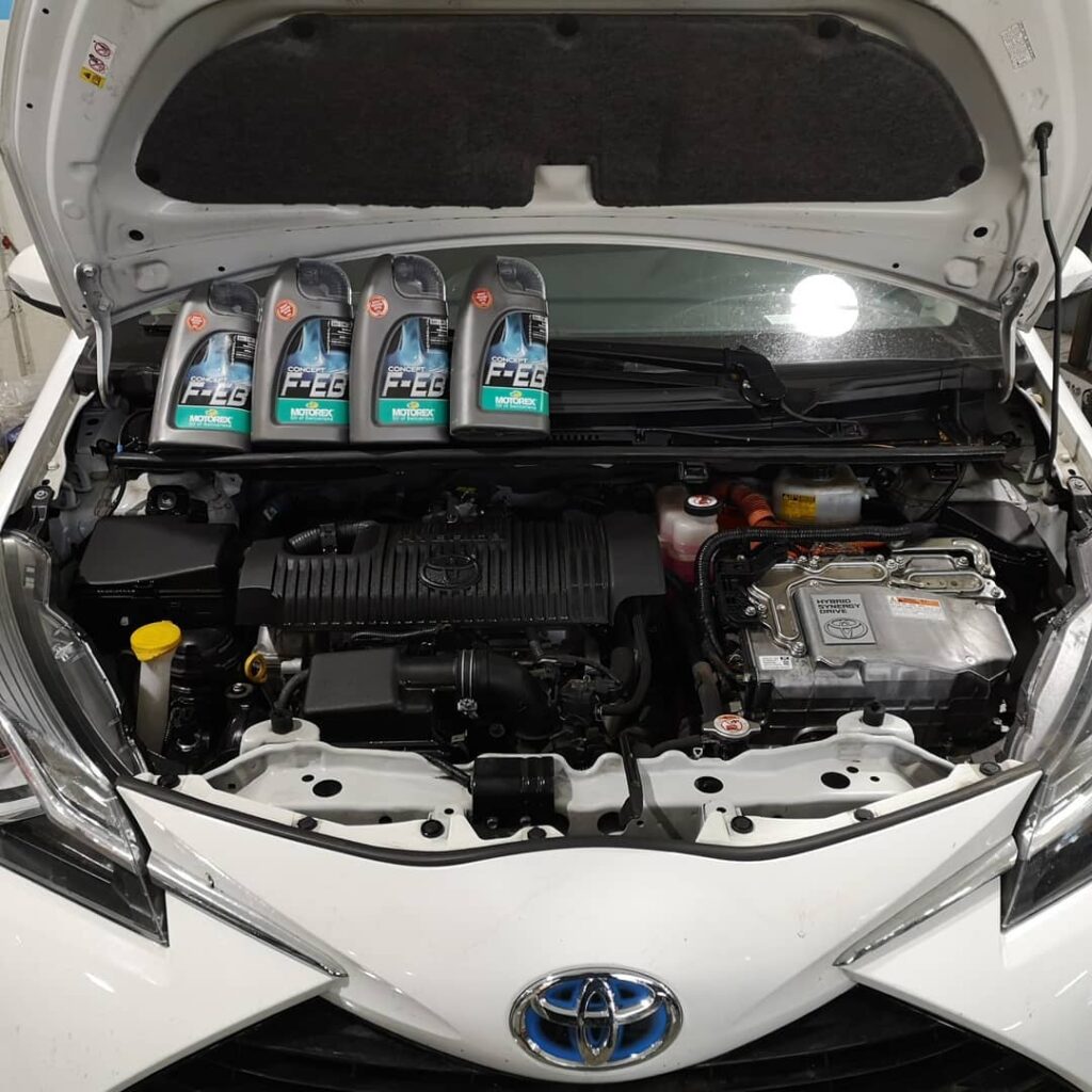 Συντήρηση Toyota με αλλαγή λαδιών στο συνεργείο Saloufas Motorsport