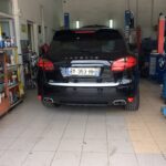 Porsche SUV σε συνεργείο αυτοκινήτων GTservice Center Ηγουμενίτσα