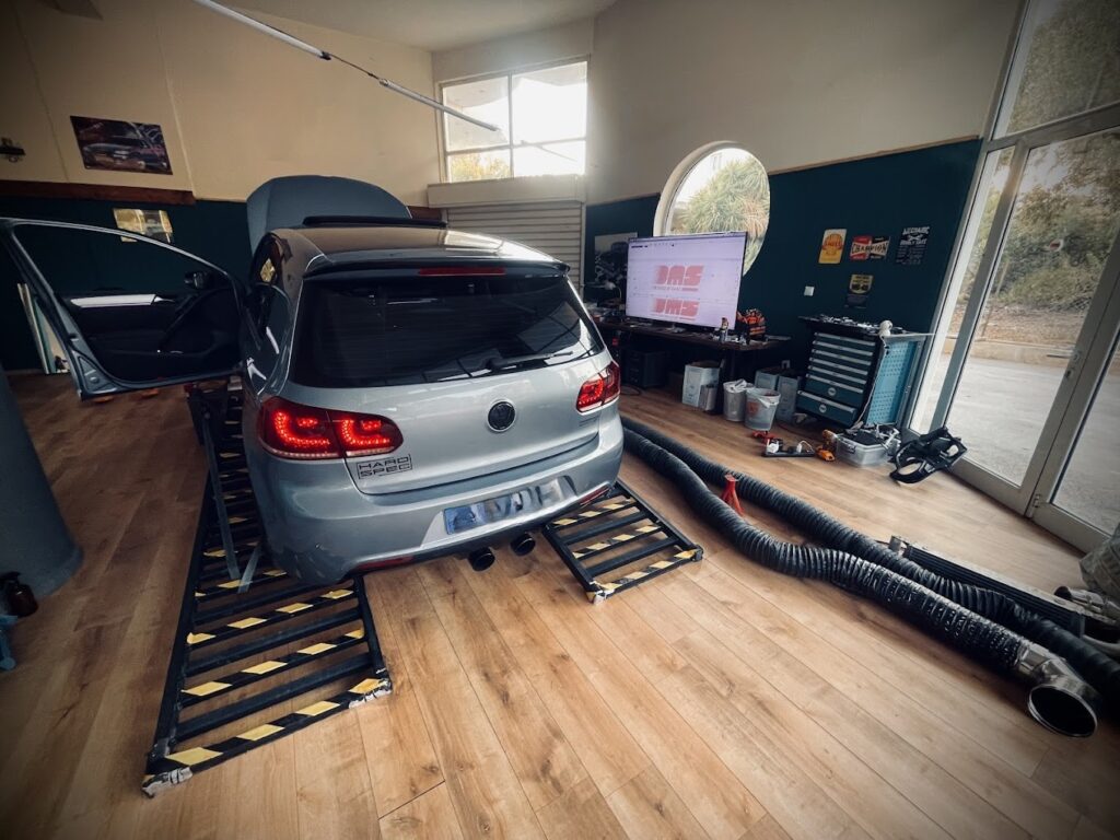 VW Golf σε δυναμομέτρηση στο DMS TUNED