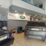 Μαύρο Range Rover Sport σε εξειδικευμένο συνεργείο Jaguar & Land Rover στην Ηλιούπολη.