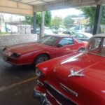 Κόκκινη Corvette στο συνεργείο American Quality Service στην Αθήνα.