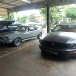 Μαύρη Chevrolet Camaro στο συνεργείο American Quality Service στην Αθήνα.