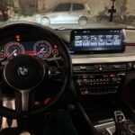 BMW με εγκατεστημένη οθόνη αυτοκινήτου και ηχοσύστημα από το Amis_sound στον Πειραιά