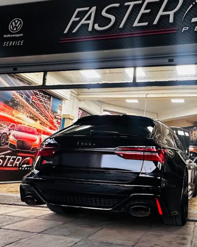 Audi RS μέσα στο εξειδικευμένο συνεργείο VW–Audi στον Κορυδαλλό